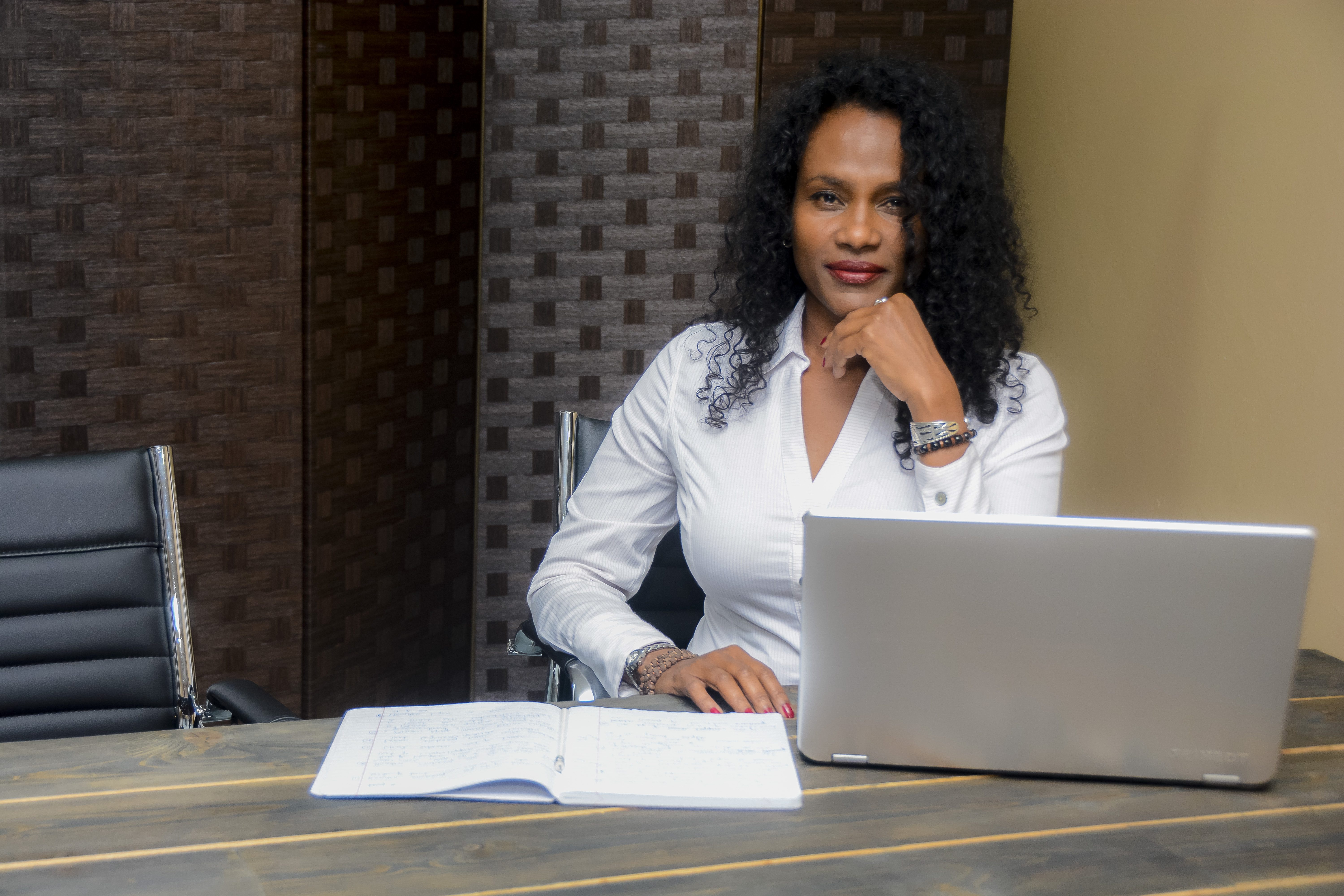 Connecting The Dots Surinme - Lunice Heuvel